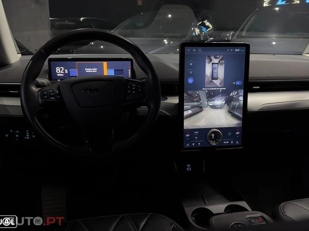 Ford Mustang Mach-E Standard