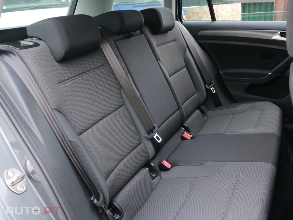 Volkswagen Golf 1.6 TDI Highline