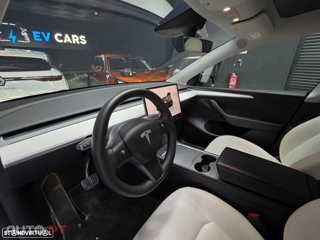 Tesla Model Y Long Range Dual Motor AWD