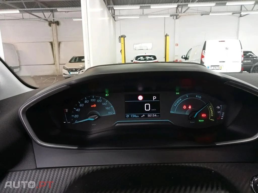 Peugeot E-208 50 kWh Allure