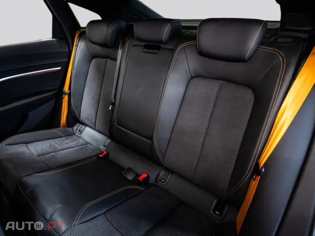 Audi E-Tron I.V.A DEDUTIVEL 55 S LINE