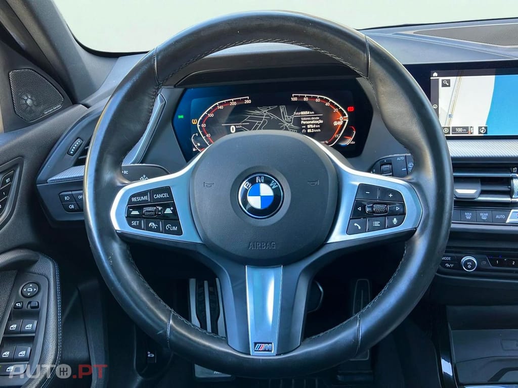 BMW 118 i Pack Desportivo M Auto