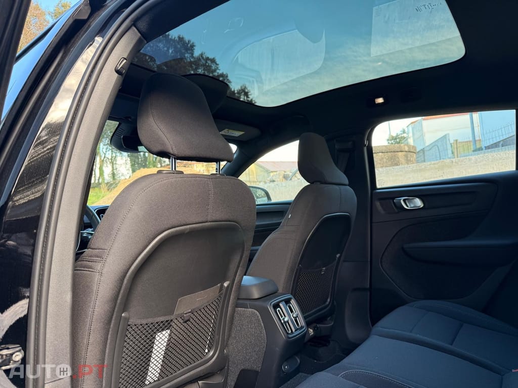 Volvo C40 Recharge Core