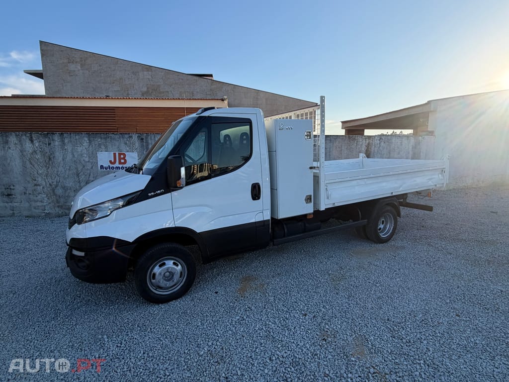 Iveco Daily 3.0 35C15 3LUG Basculante Rod. Duplo c/AC