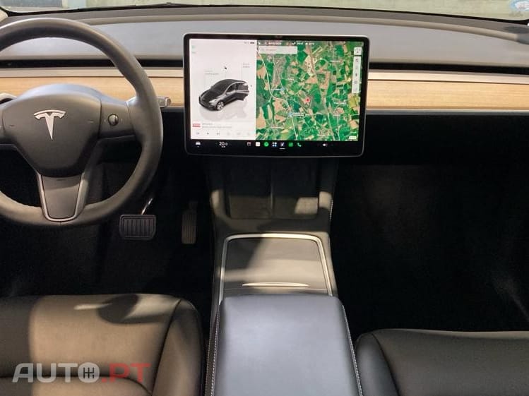 Tesla Model Y Long Range Dual Motor AWD