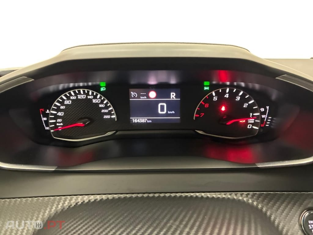 Peugeot 2008 1.5 BlueHDi Allure Pack EAT8