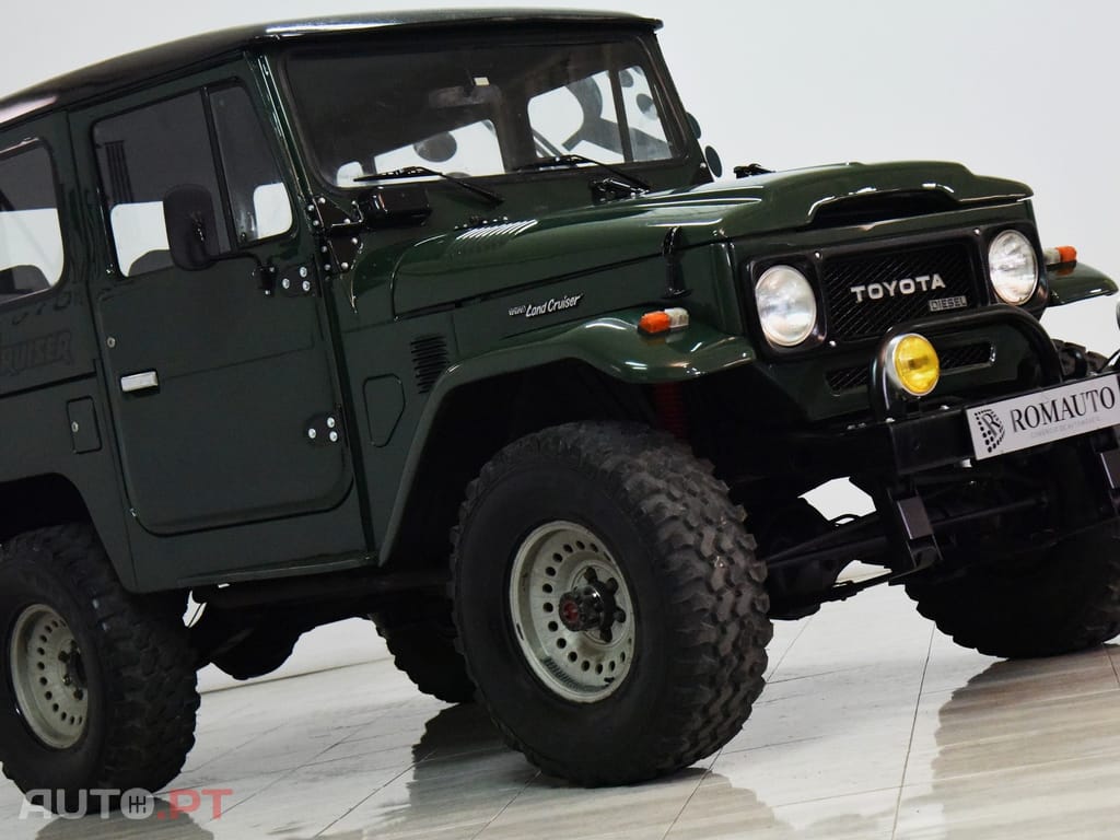 Toyota Land Cruiser BJ40 3.0 D 4WD 7 Lugares