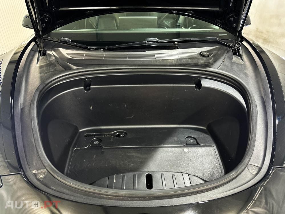 Tesla Model 3 LONG RANGE DUAL MOTOR AWD