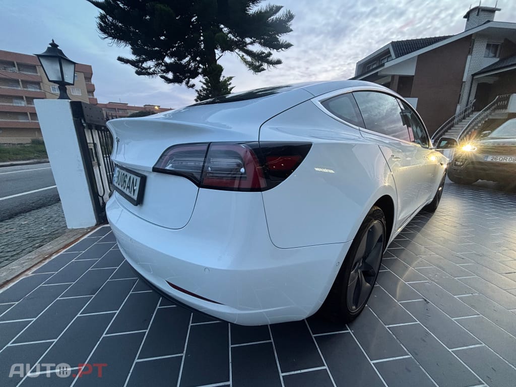 Tesla Model 3 Standard Range Plus RWD