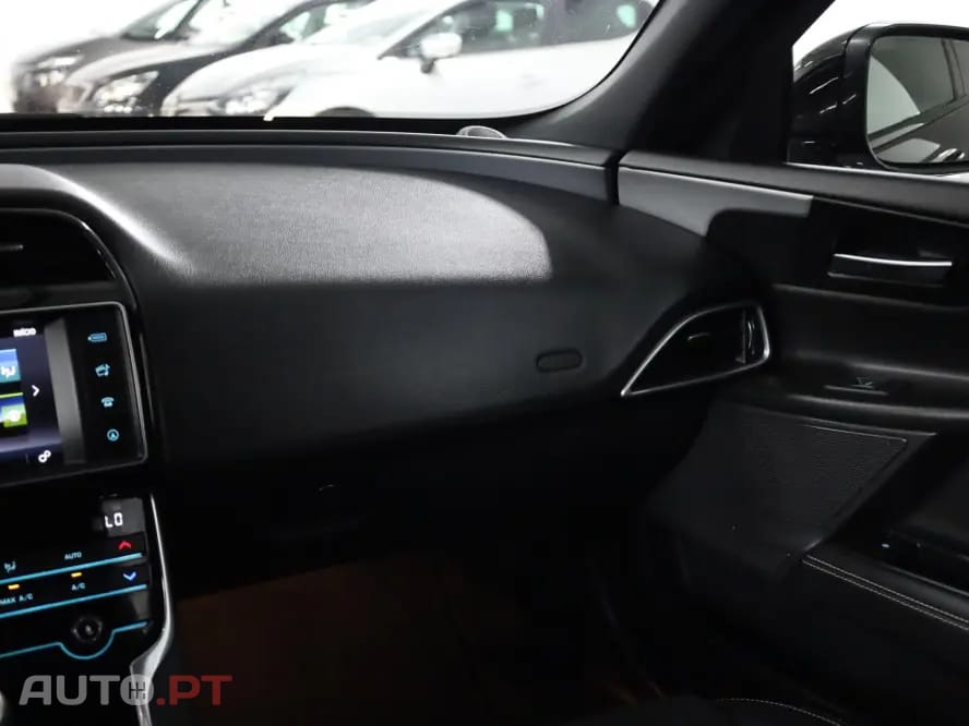 Jaguar XE 20d R-Sport