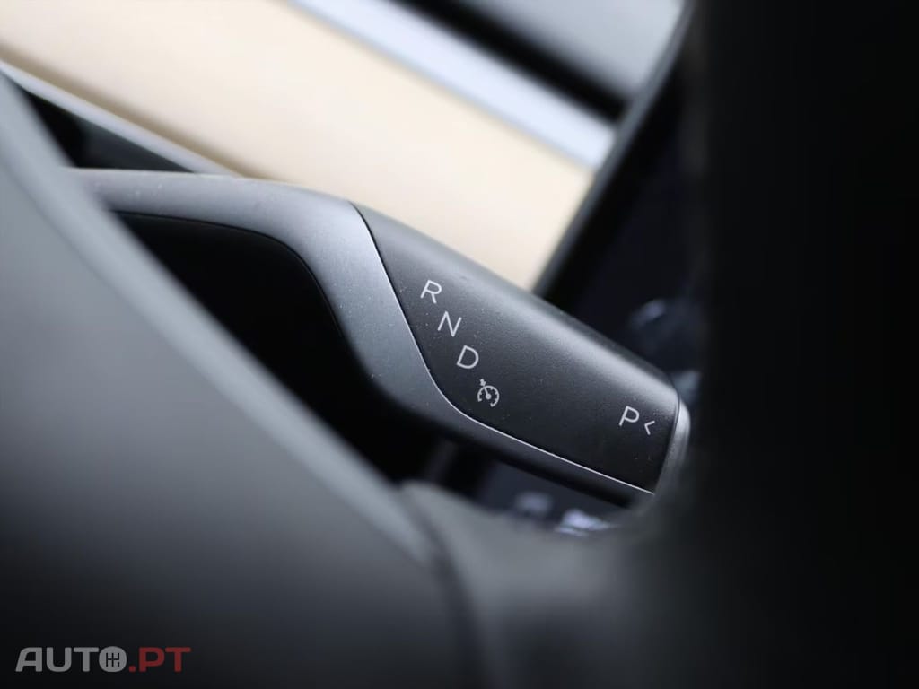 Tesla Model Y Long Range AWD I.V.A DEDUTIVEL 