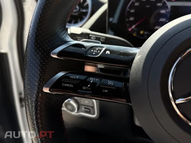 Mercedes-Benz GLA 180 d AMG Line