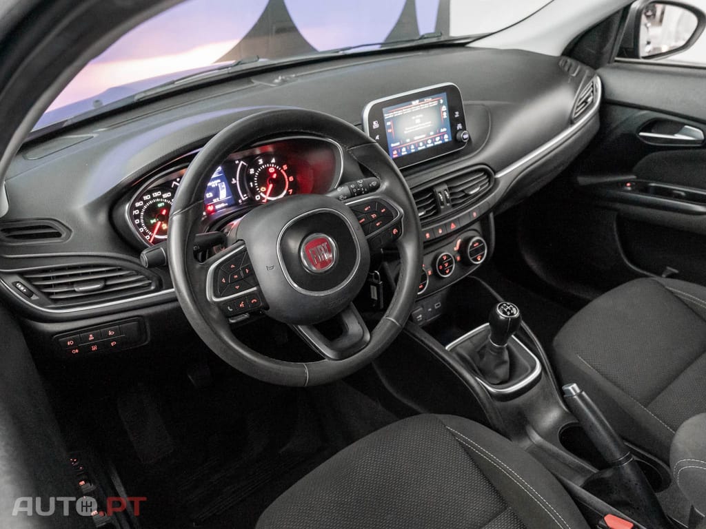 Fiat Tipo 1.3 M-Jet Lounge