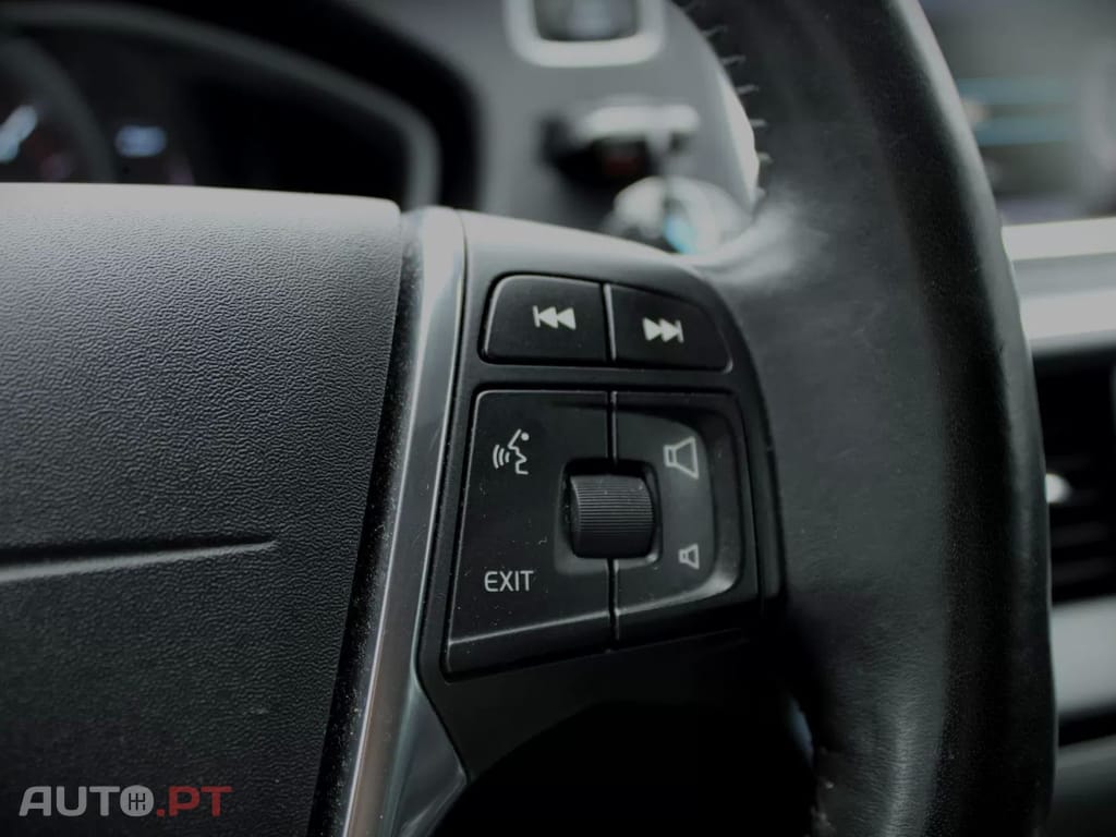 Volvo V40 1.6 D2 Momentum Eco