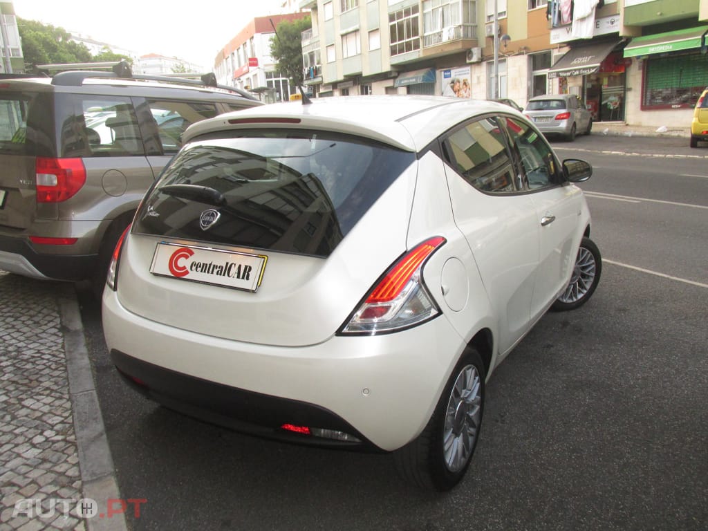 Lancia Ypsilon 1.2 S&S Platinum