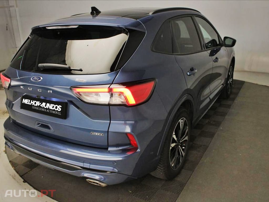 Ford Kuga 2.5 PHEV ST-Line X