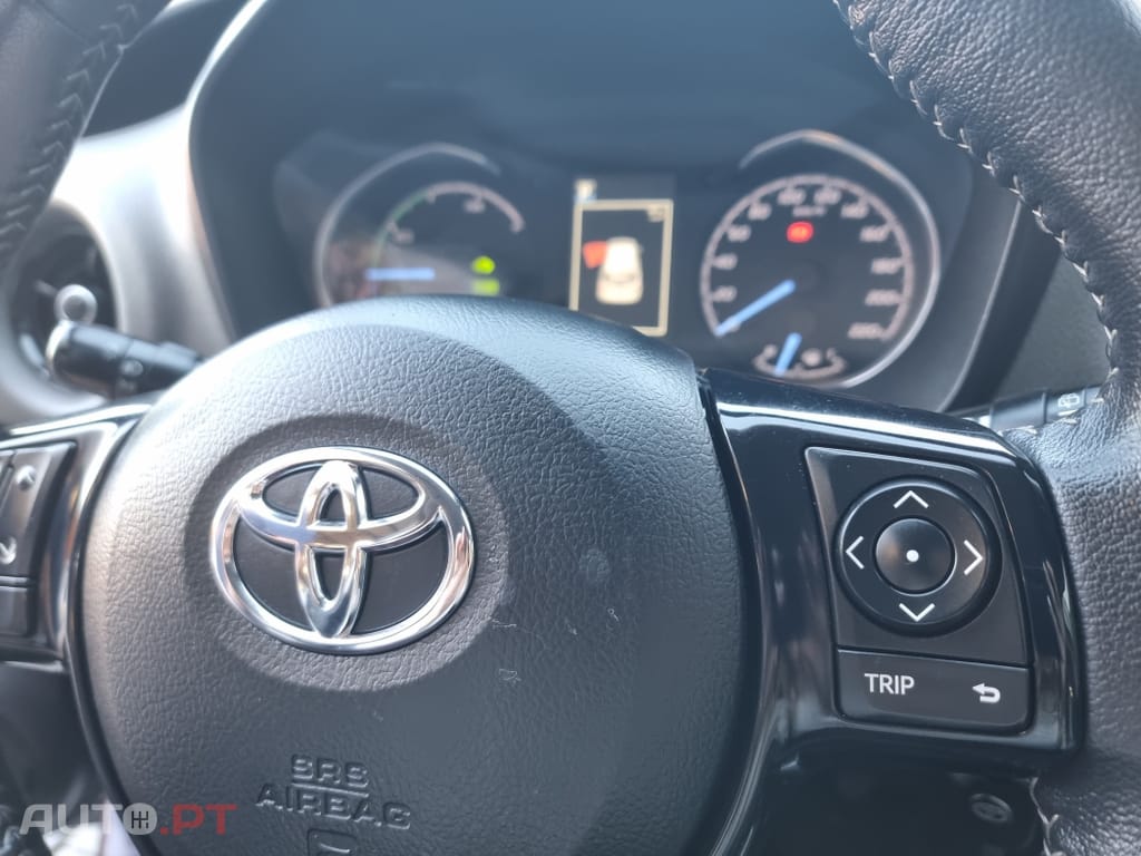 Toyota Yaris 1.5 HSD Comfort+P.Style
