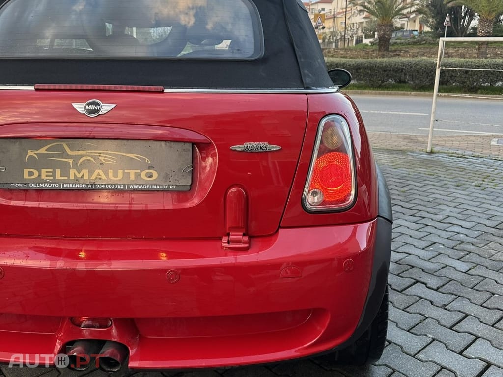MINI Cabrio John Cooper Works