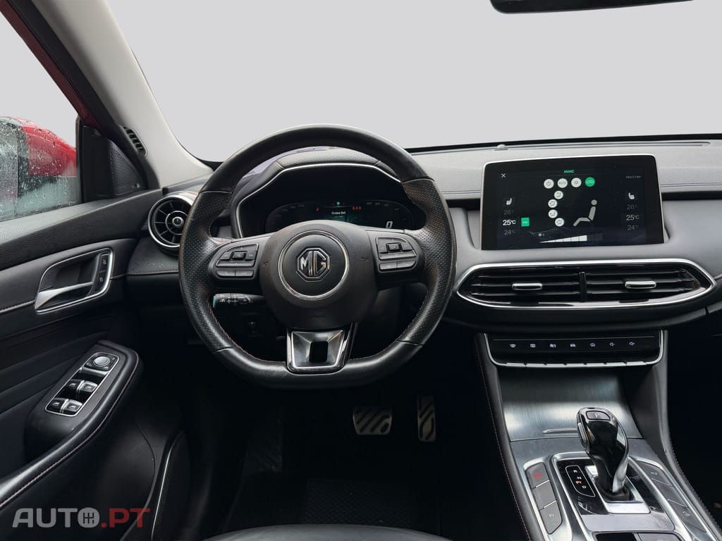 MG EHS PHEV Hybrid Luxury