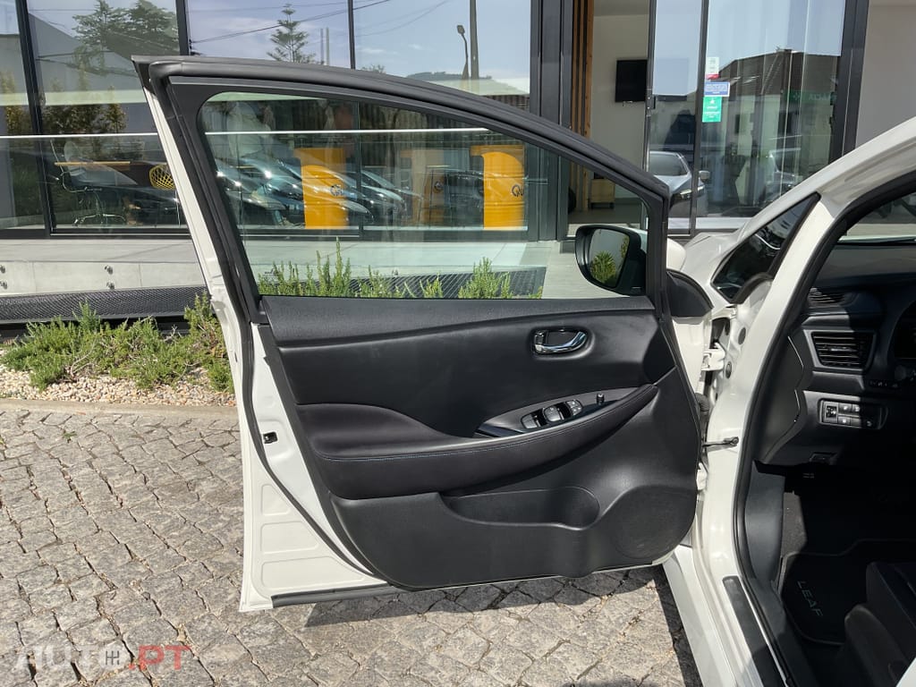Nissan Leaf Acenta