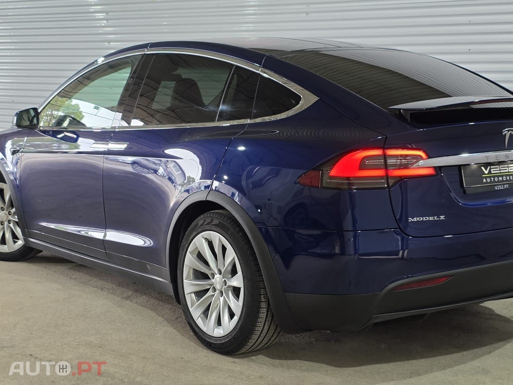 Tesla Model X 100D