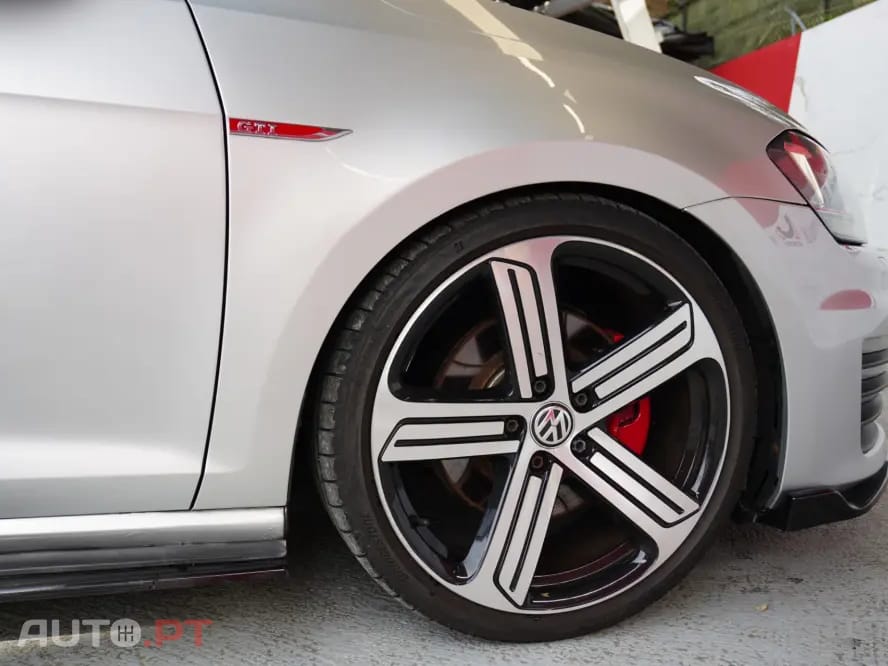 Volkswagen Golf 2.0 TSi GTi DSG