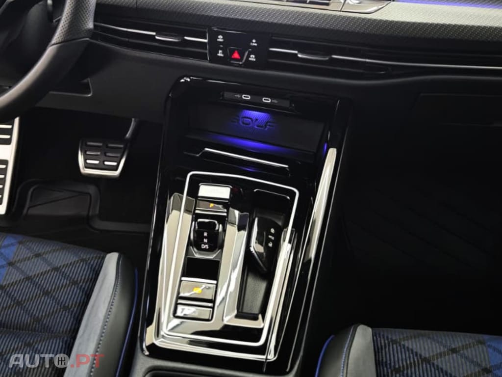 Volkswagen Golf 2.0 TSI R DSG
