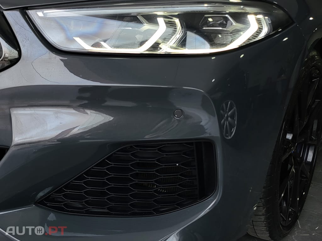 BMW M850i X drive carboncore