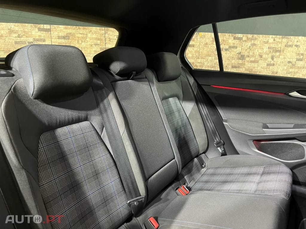 Volkswagen Golf VIII 1.4 GTE Plug-in Hybrid