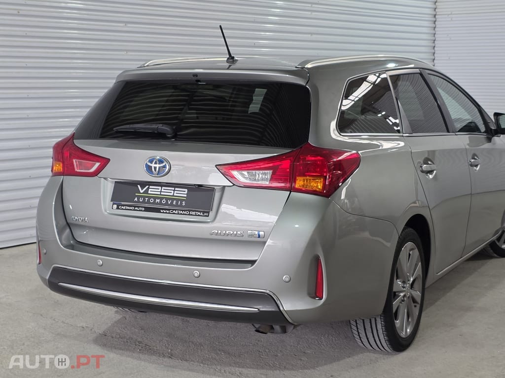 Toyota Auris 1.8 HSD Exclusive +TSS+Navi