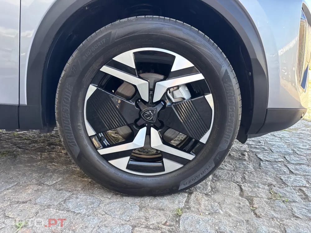 Peugeot 2008 Hybrid 145 e-DSC Allure