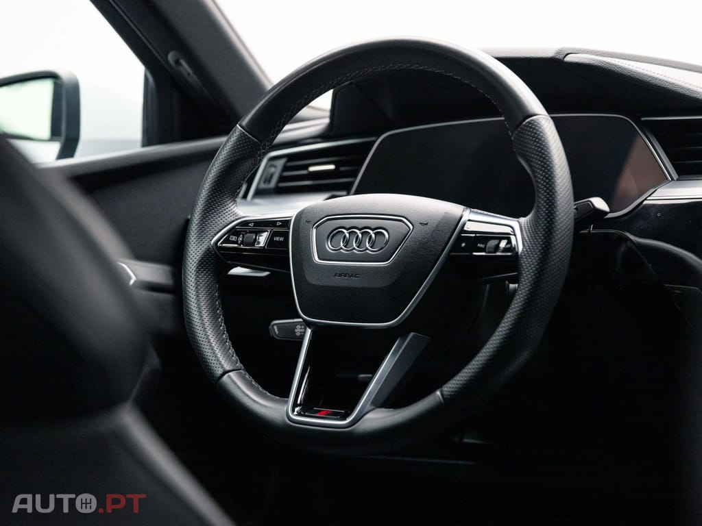 Audi E-Tron 55 quattro S line