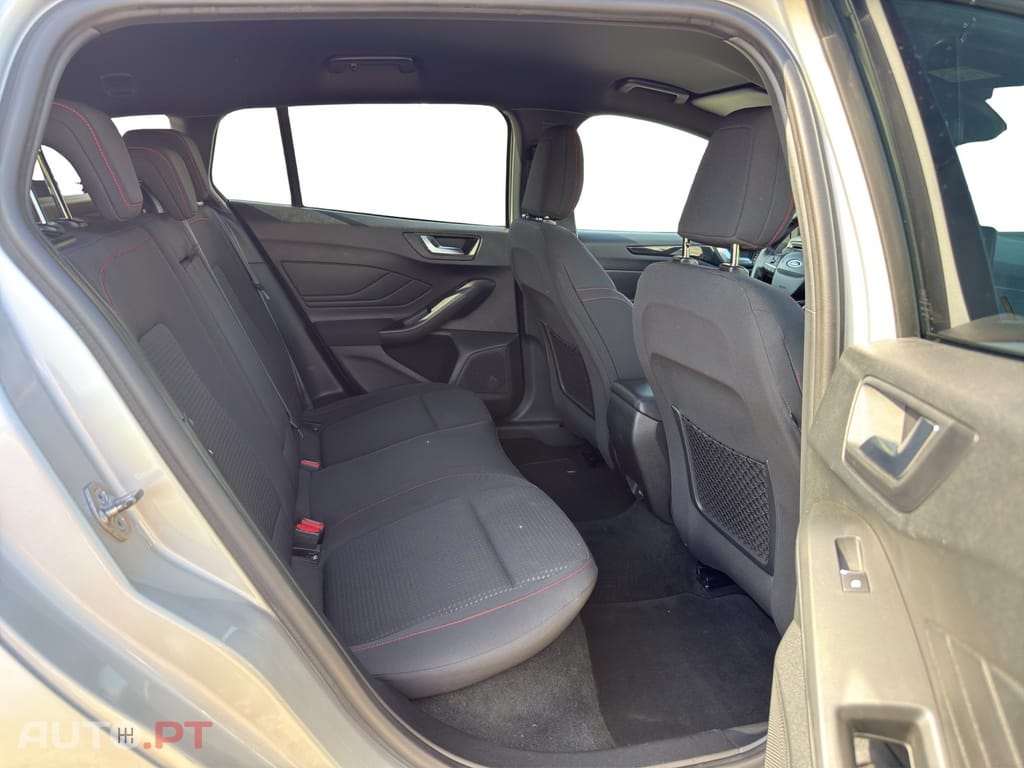 Ford Focus SW 1.5 TDCi ST-Line