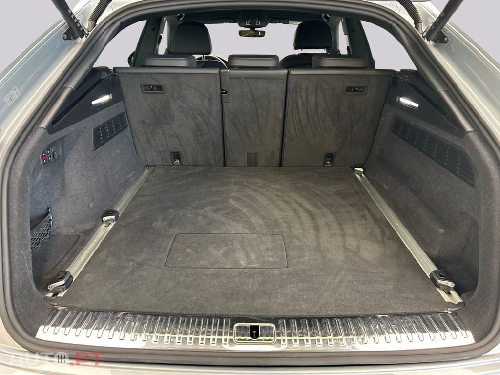 Audi Q8 55 TFSIe qu S line 