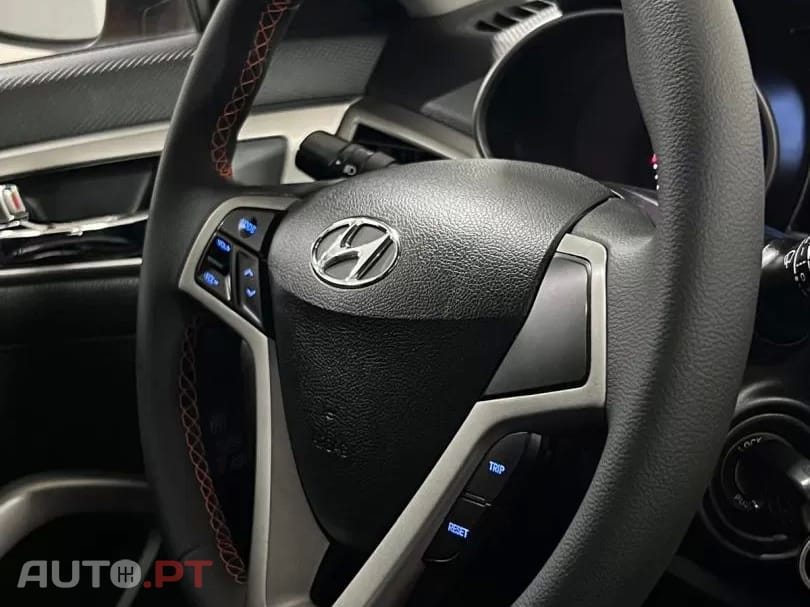 Hyundai Veloster 1.6 blue Premium