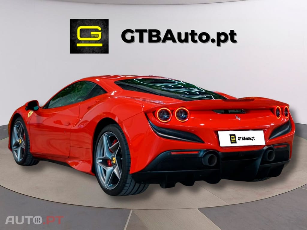 Ferrari F8 CARBON