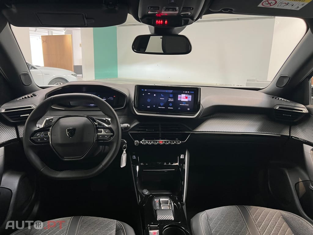 Peugeot 2008 1.2 Hybrid Allure e-DCS6