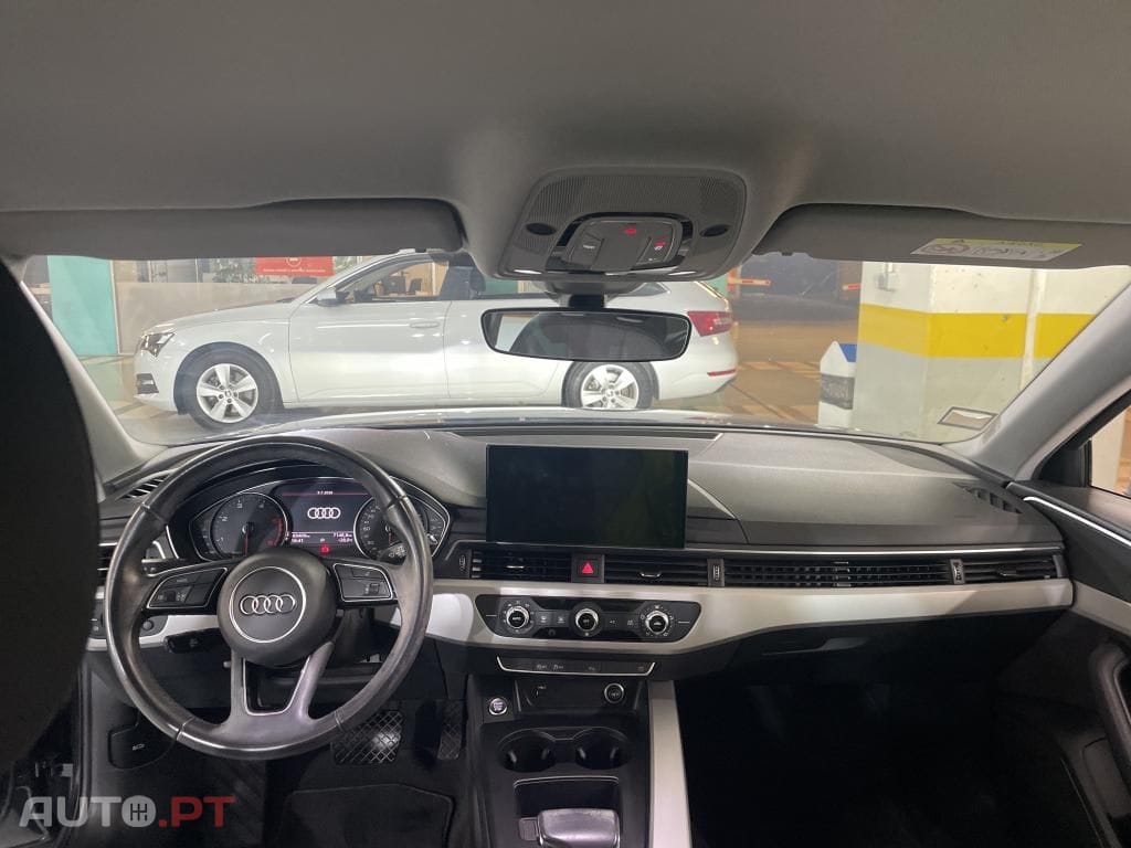 Audi A4 Avant 30 TDI S tronic