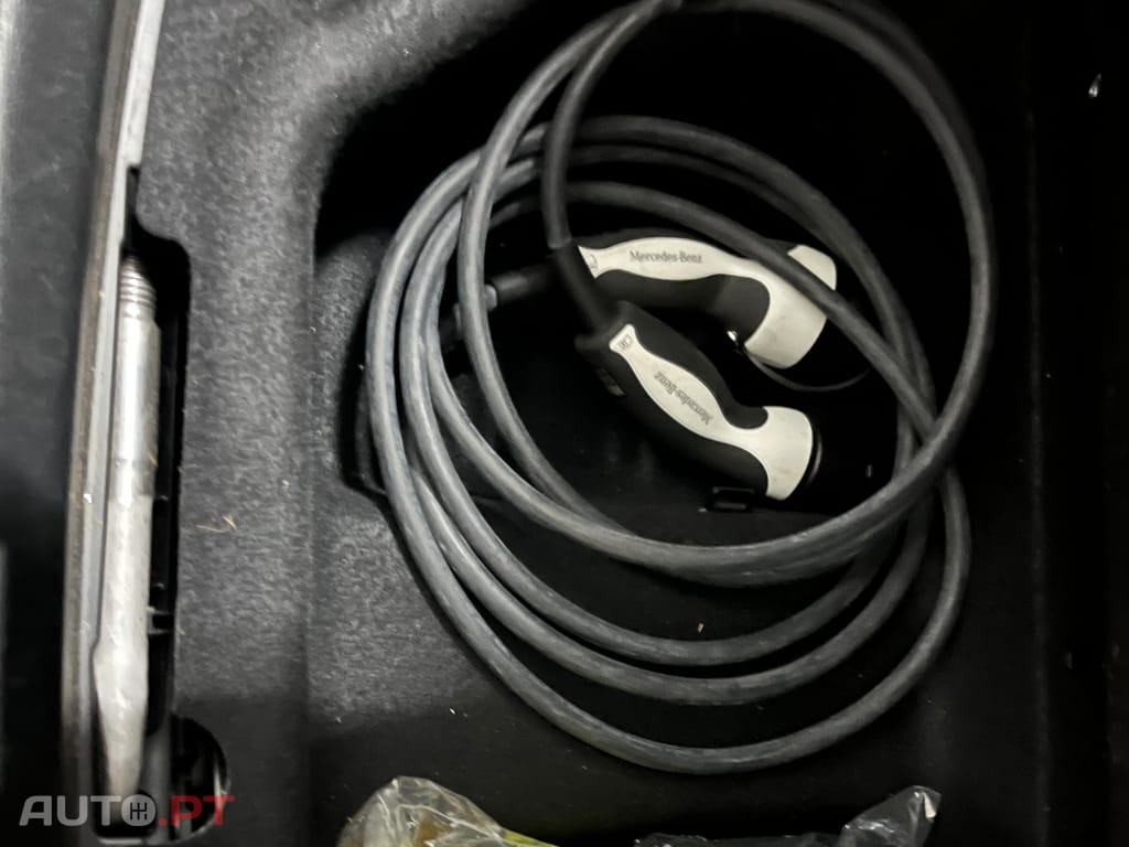 Mercedes-Benz E 300 Avantgard