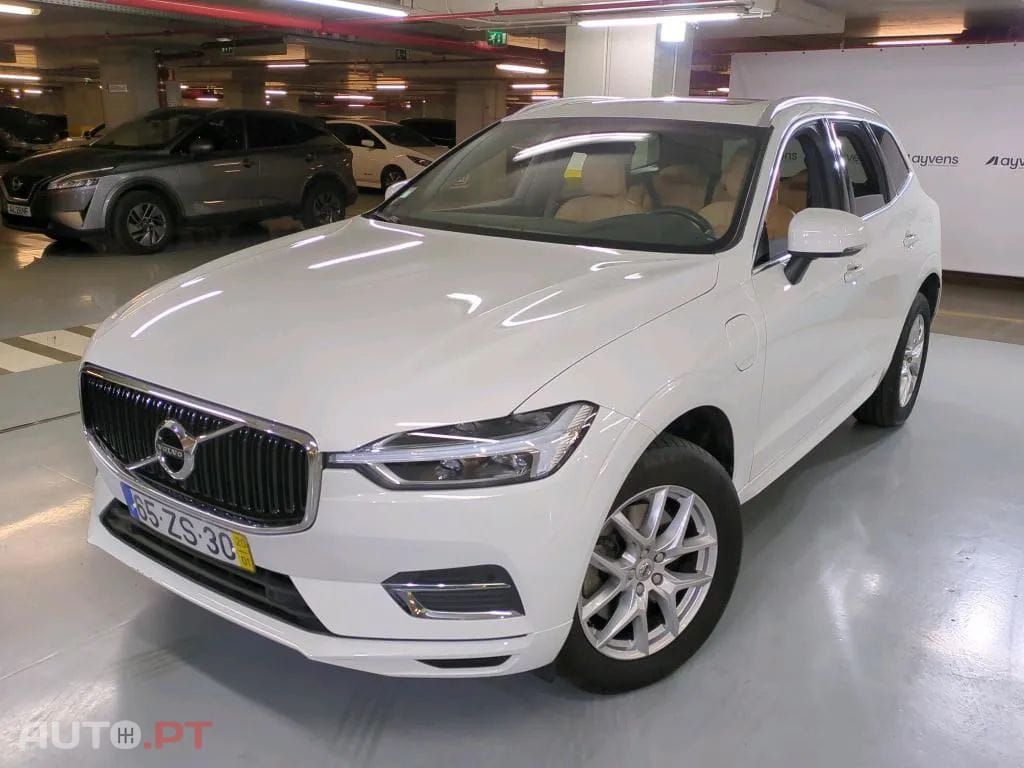 Volvo XC60 2.0 T8 PHEV Momentum Plus AWD
