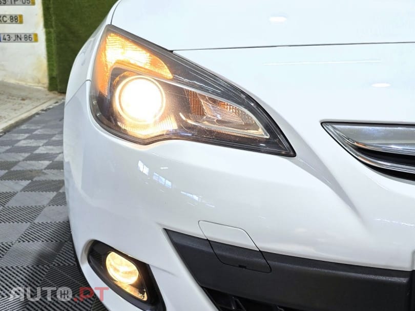 Opel Astra GTC 1.6 CDTi S/S