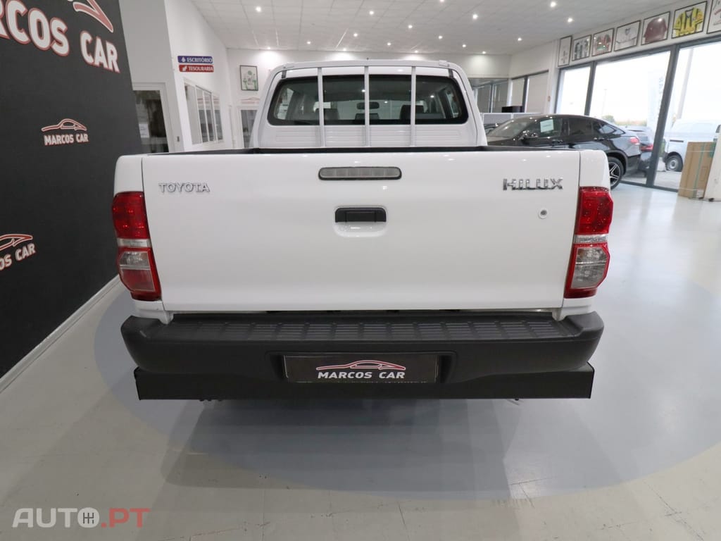 Toyota Hilux 2.5 D-4D 4WD CD PM