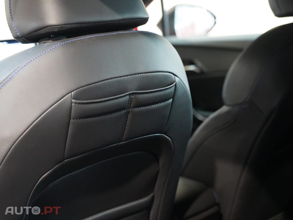 MG MG4 64 kWh Luxury