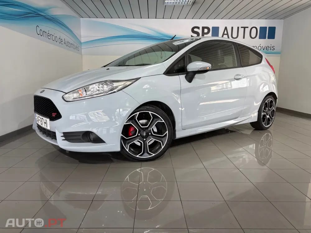 Ford Fiesta 1.6 EcoBoost ST200