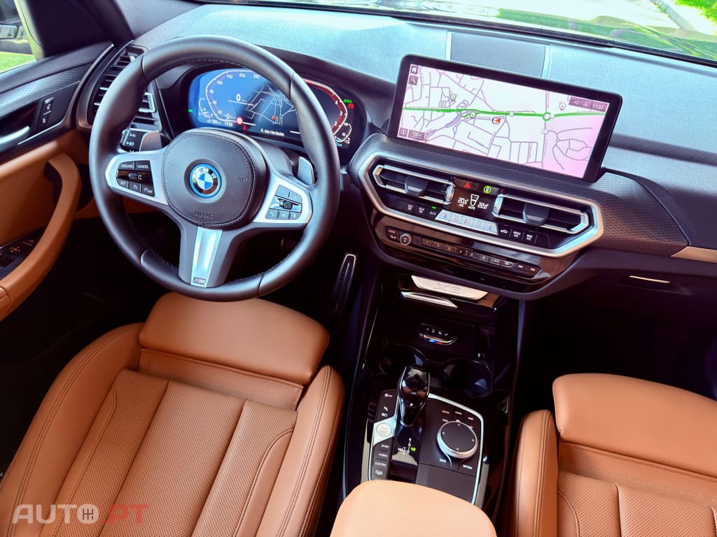 BMW X3 30 e xDrive Pack M — fotografia 30