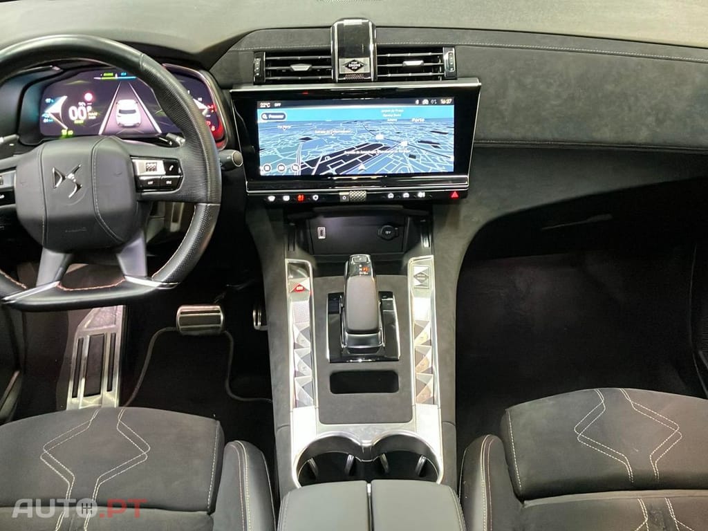 DS DS7 Crossback E-Tense Performance Line+ EAT8