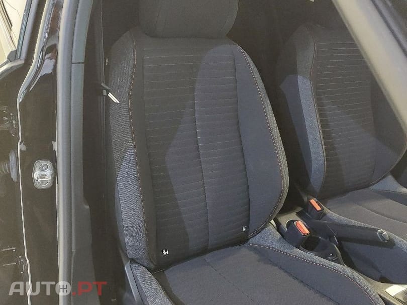 Peugeot 2008 PureTech 130 Active Pack