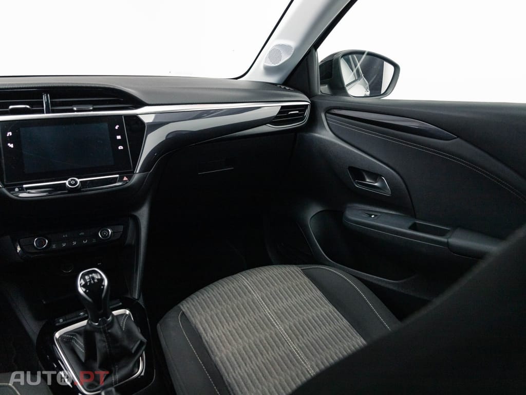 Opel Corsa 1.2 Business Edition — fotografia 17