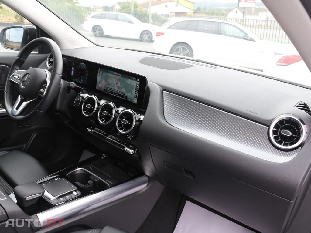 Mercedes-Benz GLA 250 e Progressive