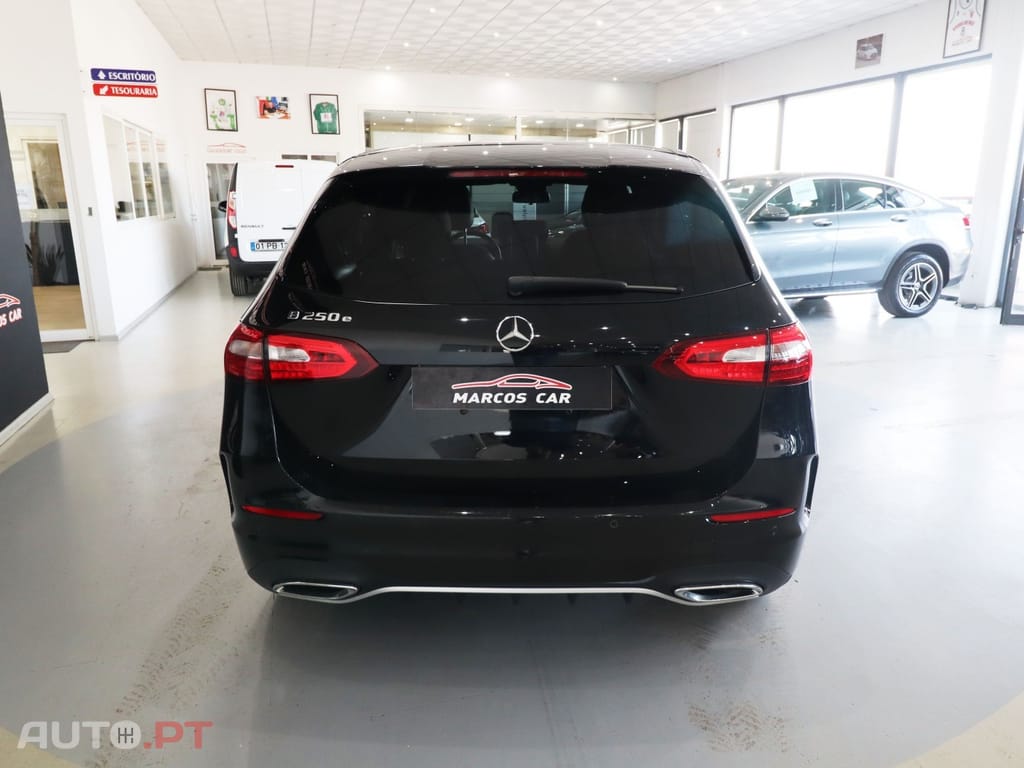 Mercedes-Benz B 250 e 8G-DCT AMG Line — fotografia 6